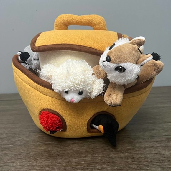 Unipak Noah's Ark with 9 Animals Plush - Picture 4 of 8